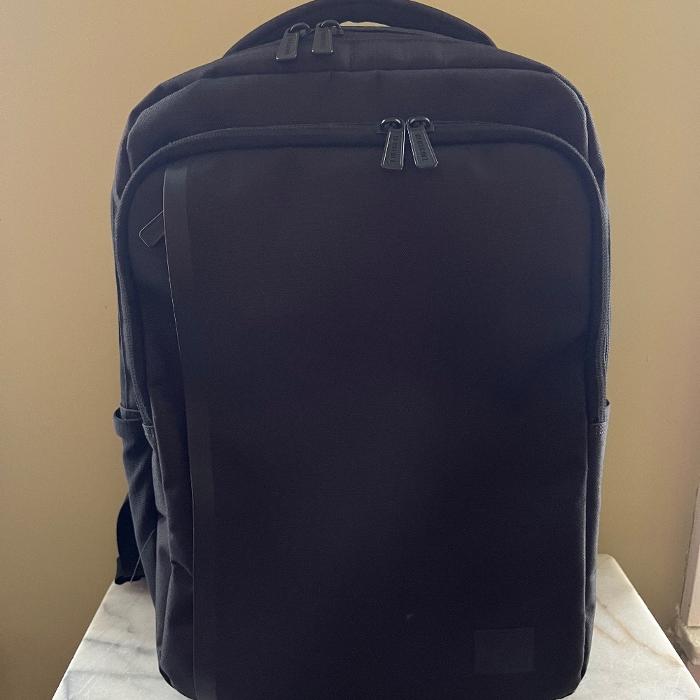 Herschel Tech Daypack Black